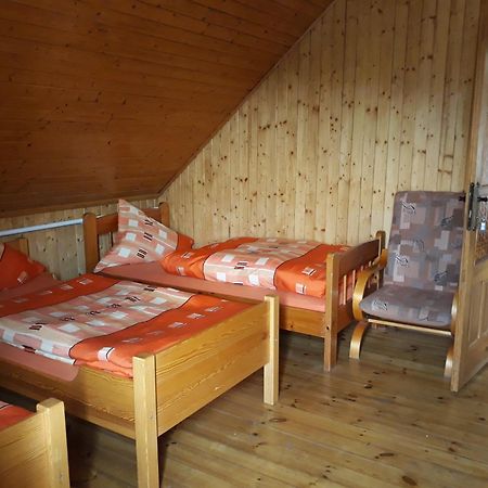 Vila Pod Piramida Ługniany Exteriér fotografie