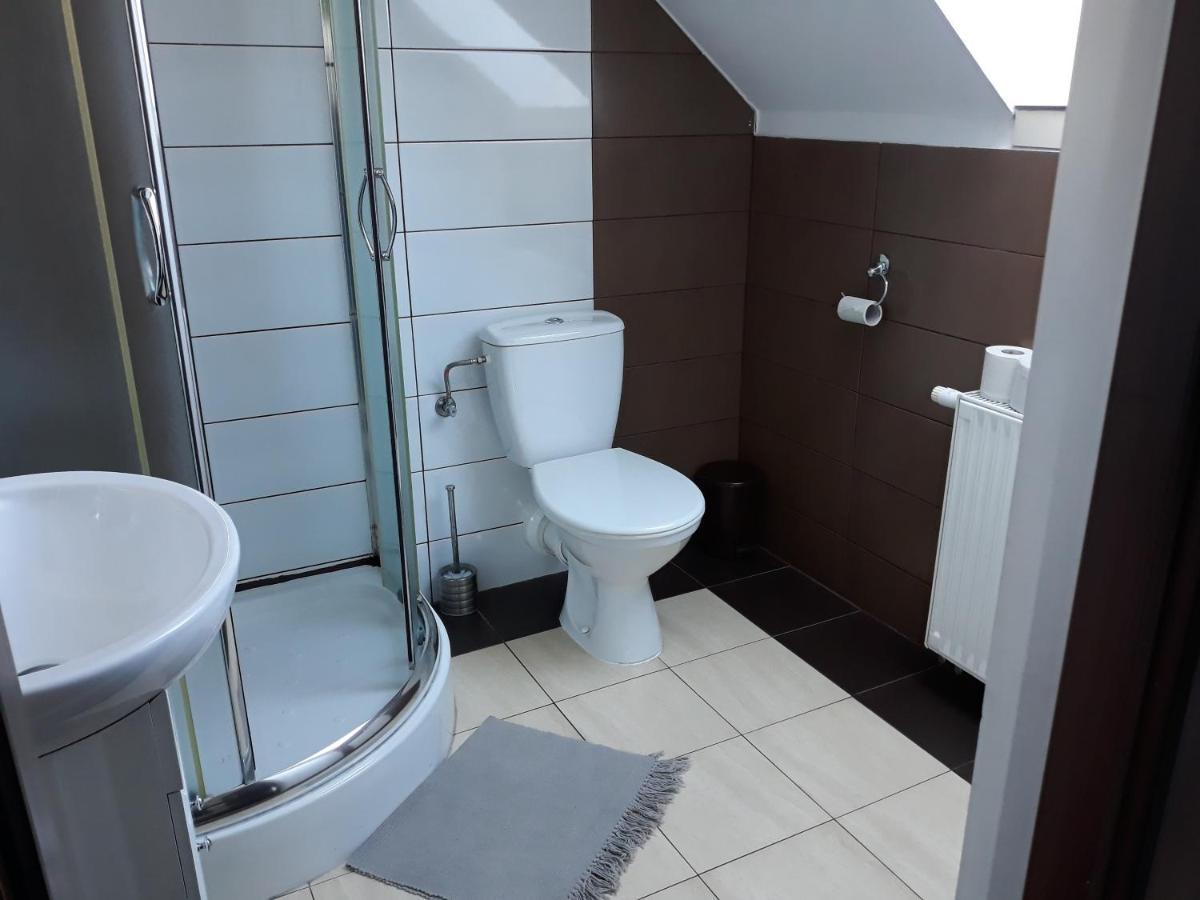 Vila Pod Piramida Ługniany Exteriér fotografie
