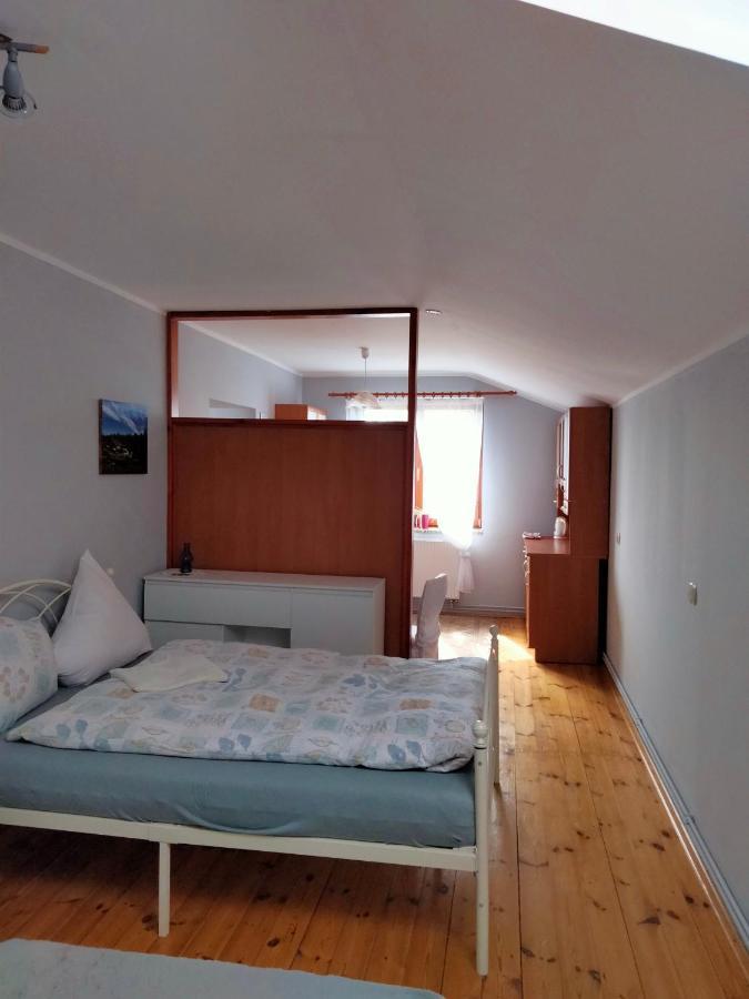 Vila Pod Piramida Ługniany Exteriér fotografie