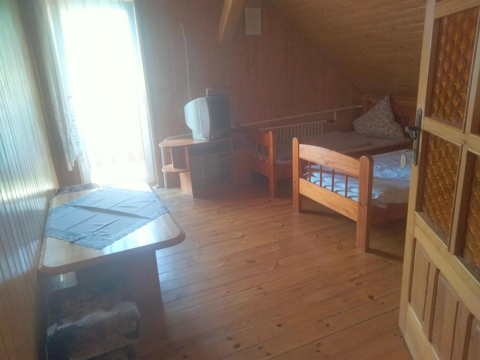 Vila Pod Piramida Ługniany Pokoj fotografie