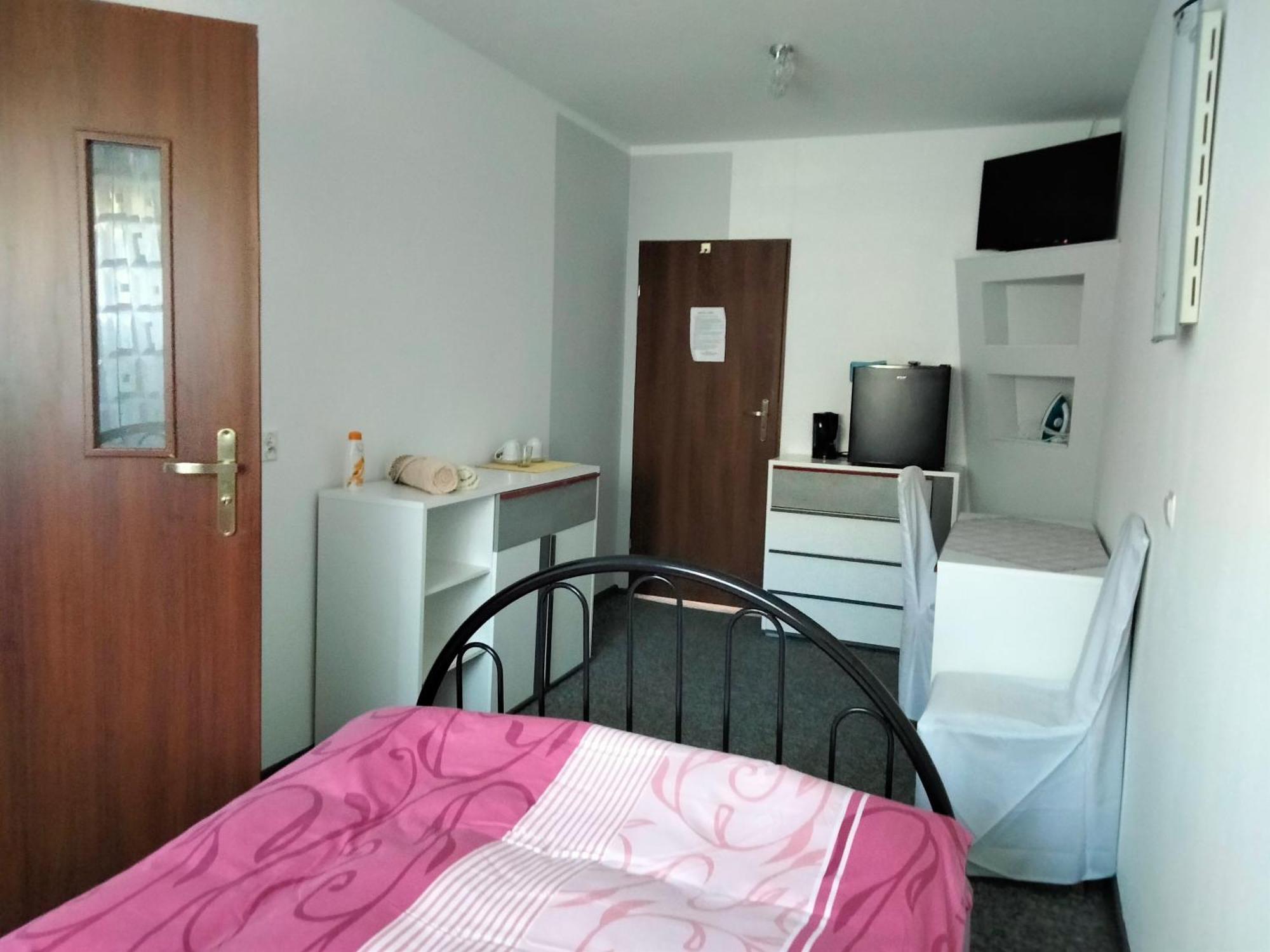 Vila Pod Piramida Ługniany Pokoj fotografie